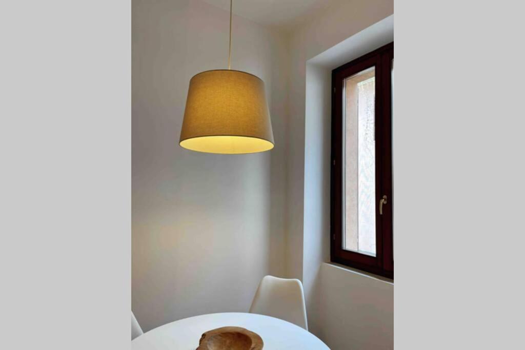 Unconventional Apartment: Centro Storico Con Bici Mantova Exterior foto