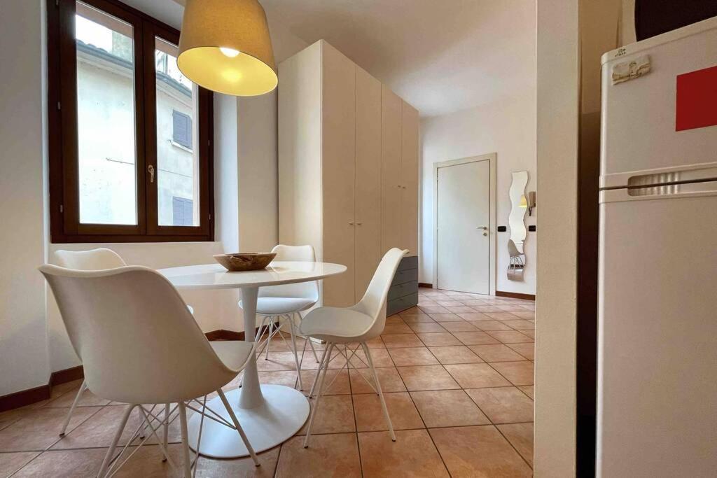 Unconventional Apartment: Centro Storico Con Bici Mantova Exterior foto